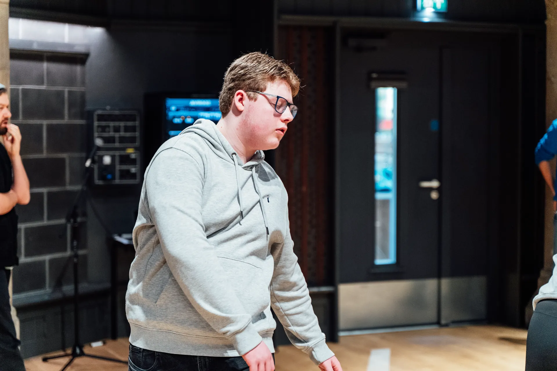 Pobl Ifanc — Welsh-language theatre for teenagers.